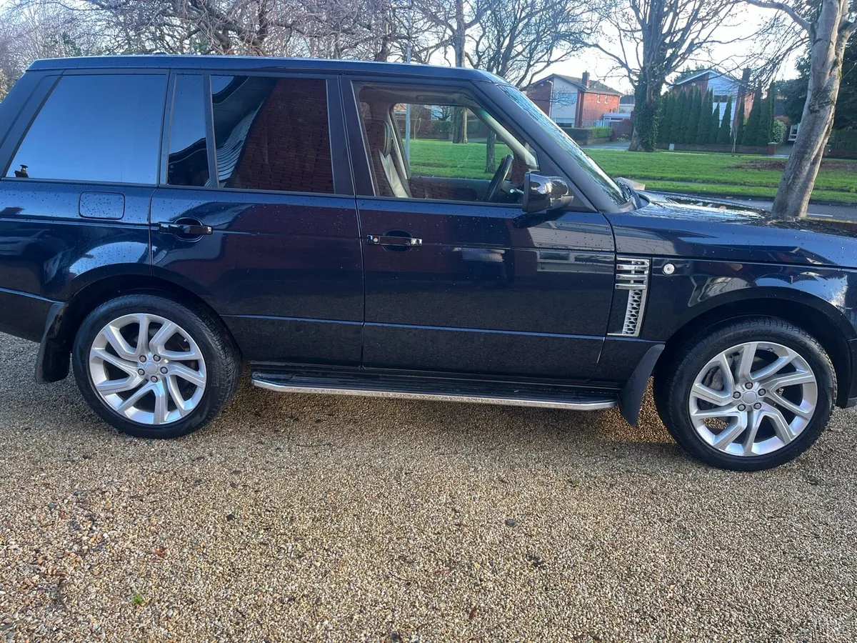Range Rover Vogue 3.6 €333 Tax - Image 2