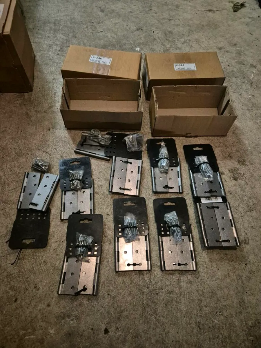 Door hinges - Image 1