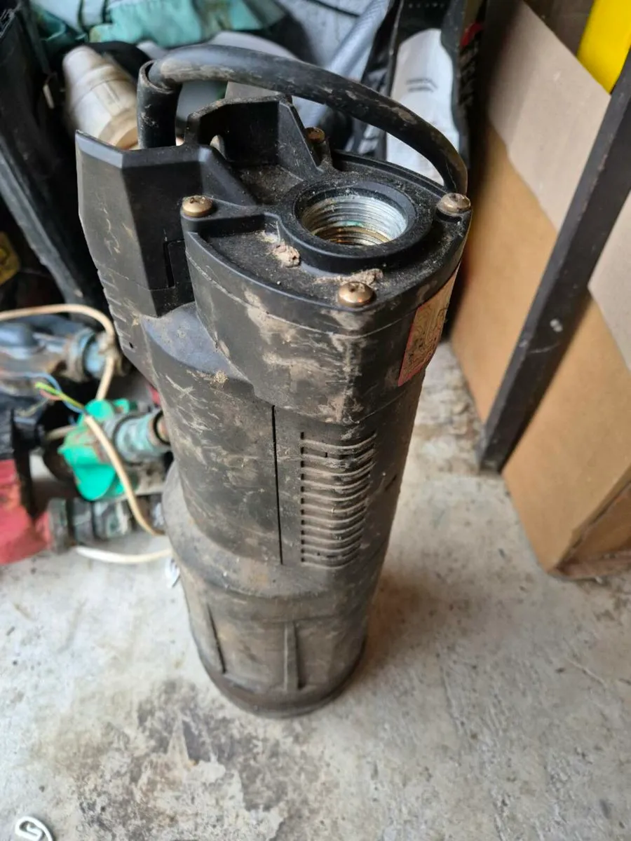 Water pump - Image 1