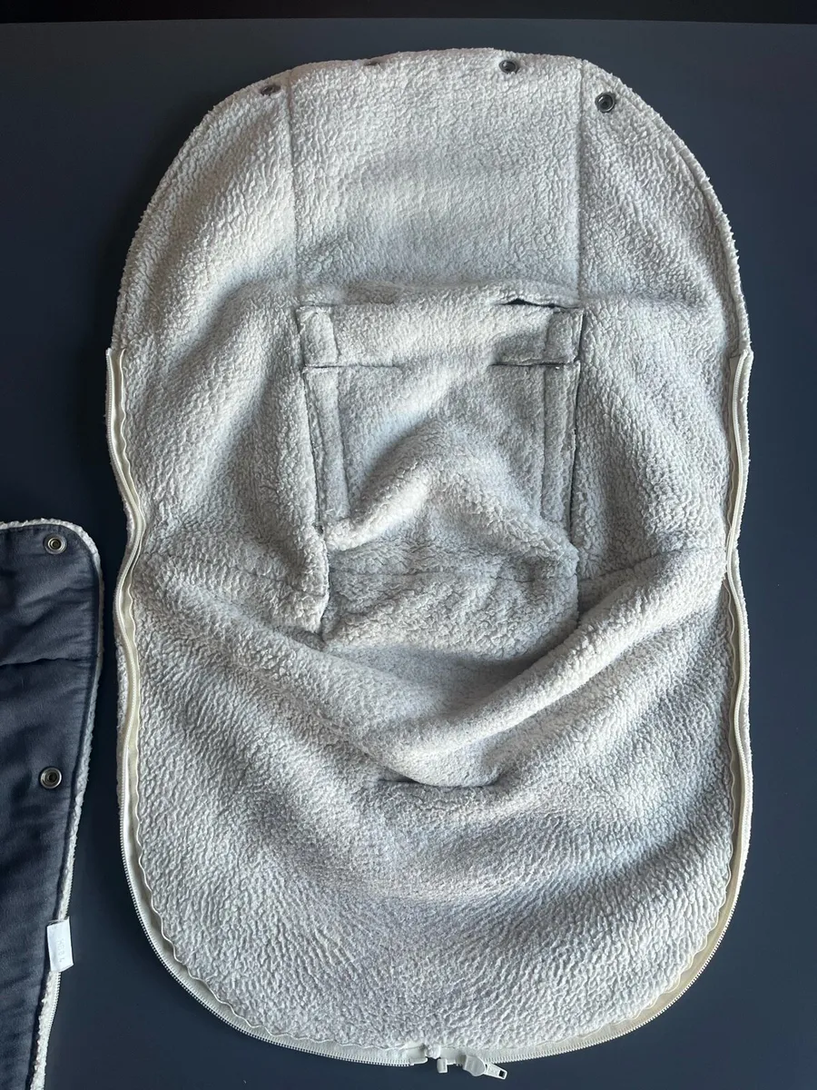 Walla Boo! Car Seat Footmuff - Image 4