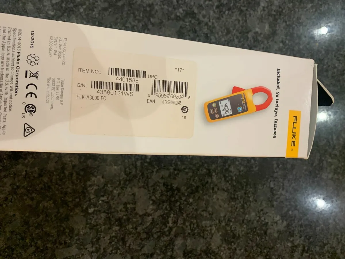 Fluke Wireless AC Clamp meter Model  a3000 FC - Image 3