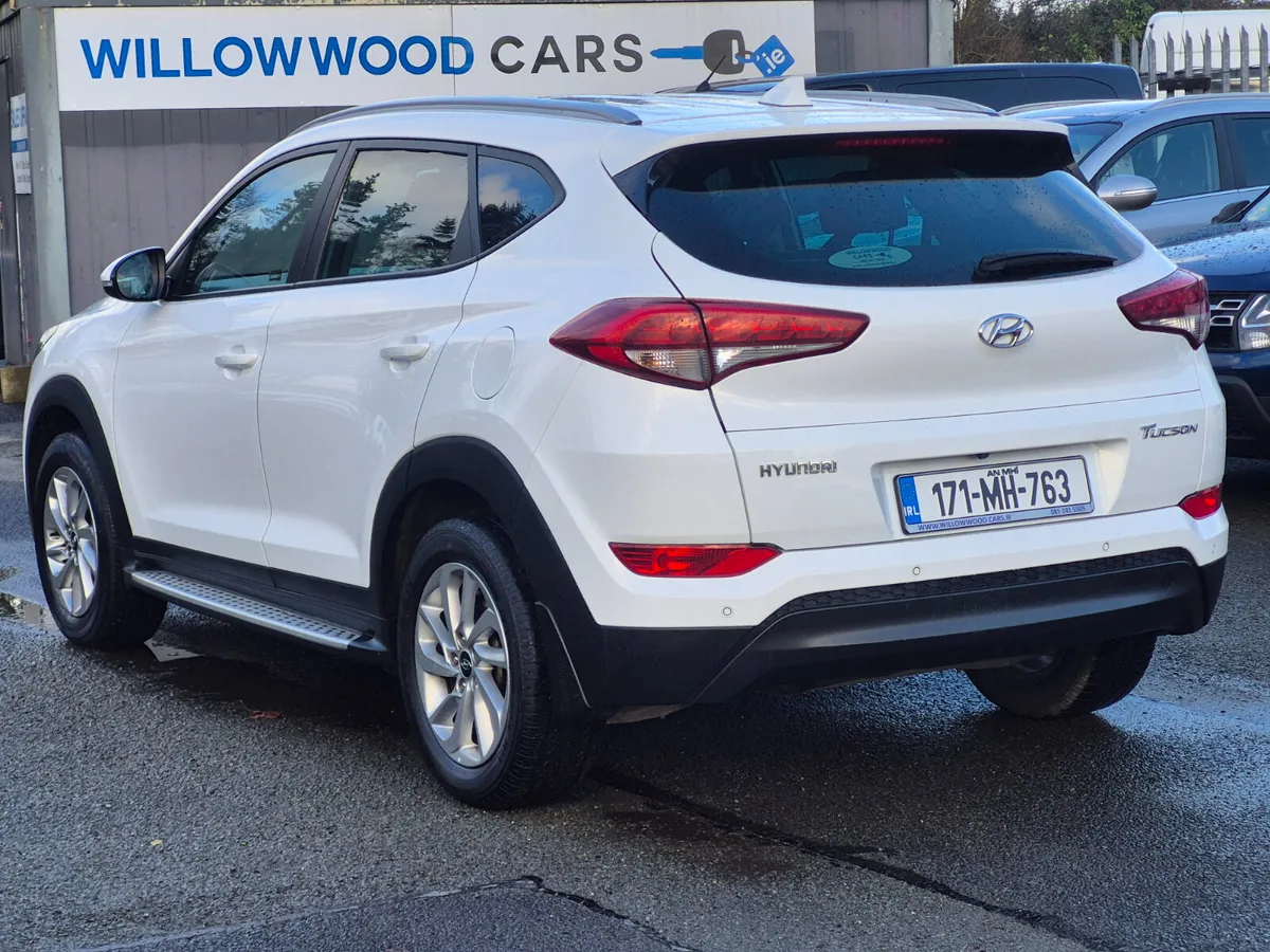 Hyundai Tucson 1.7crdi executive 2017 - Image 4