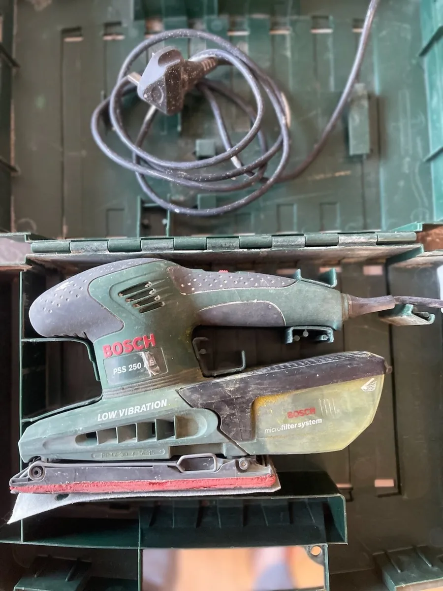 BOSCH PSS 250 AE 3.6" ELECTRIC ORBITAL SANDER - Image 2