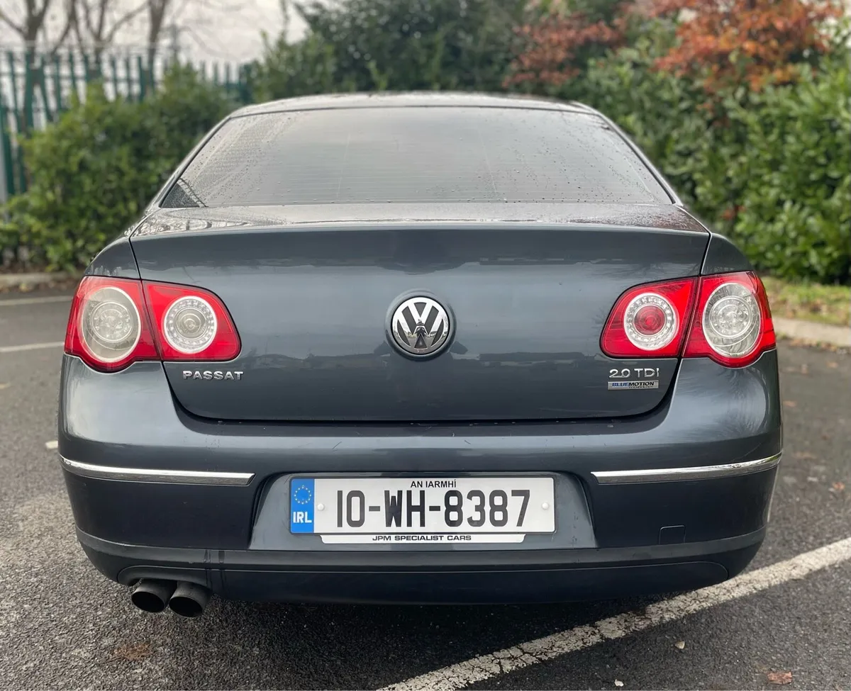 2010 Volkswagen Passat 2.0 TDI Highline Plus - Image 4