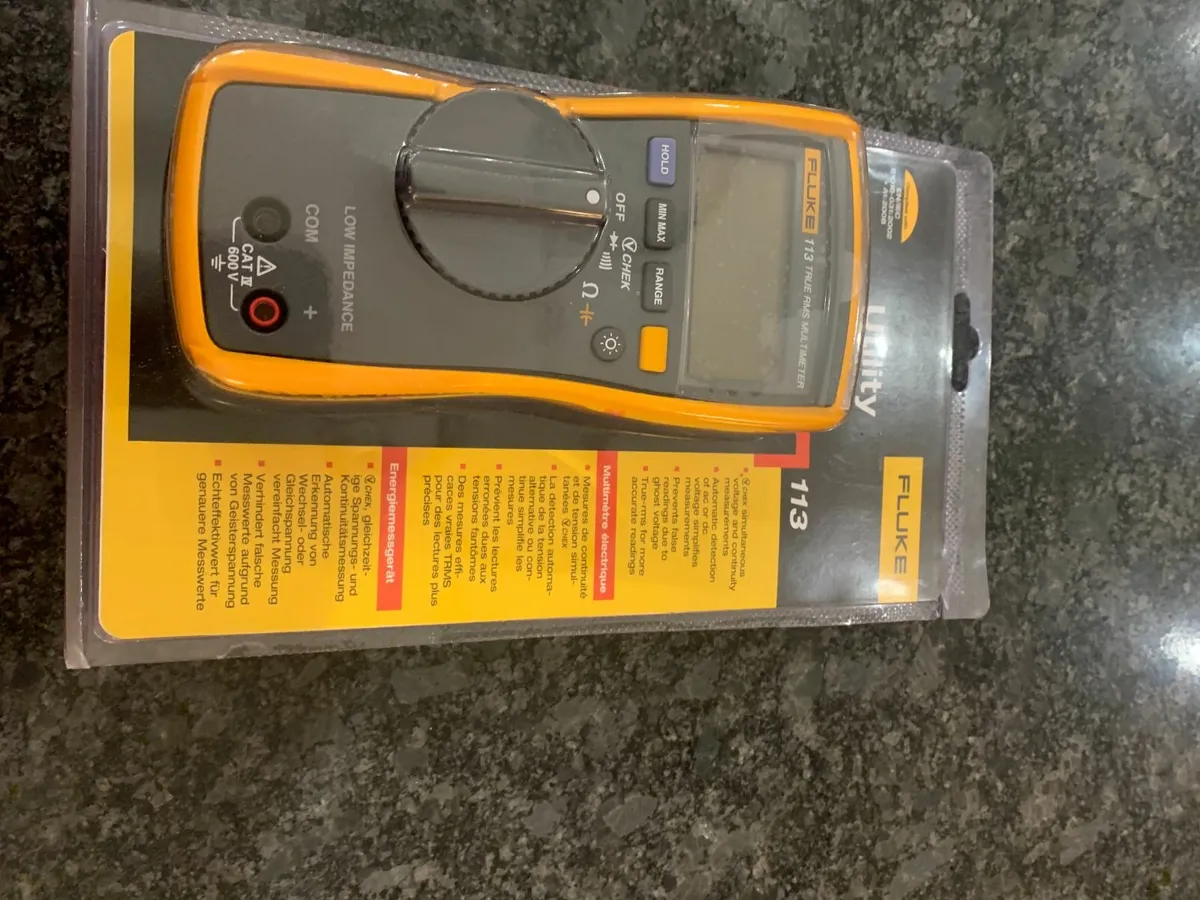 Fluke Multimeter Model 113 - Image 3