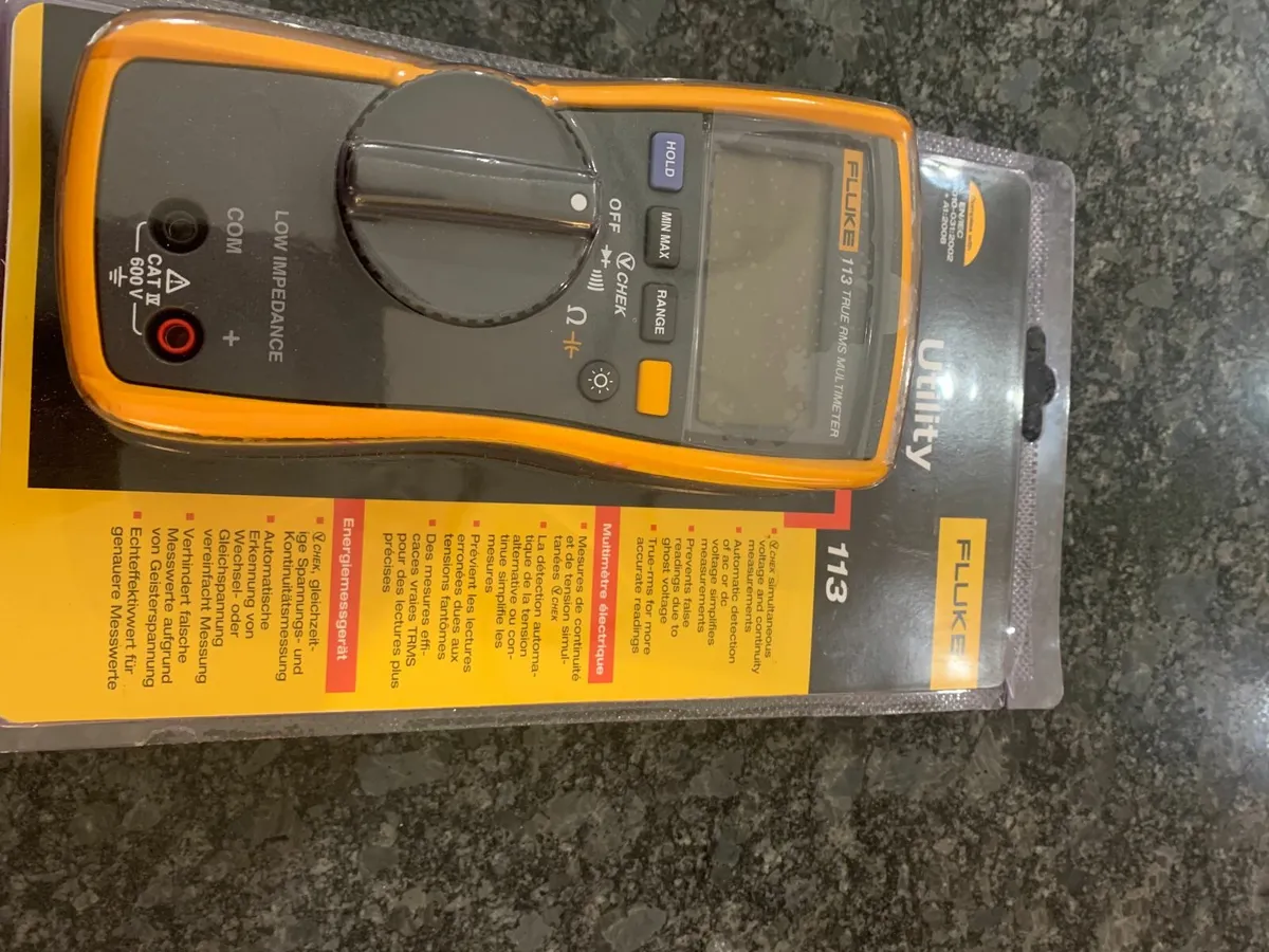 Fluke Multimeter Model 113 - Image 4