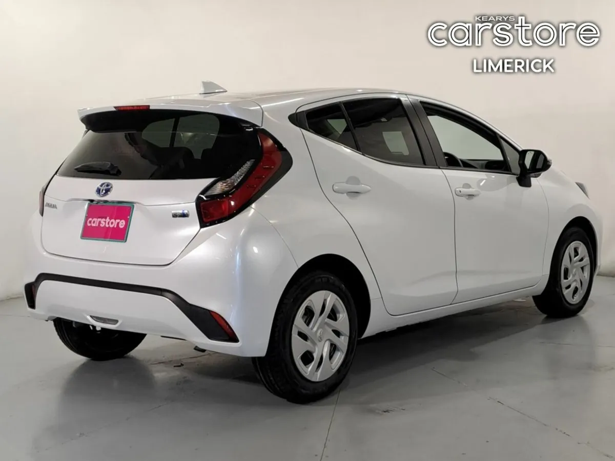 Toyota Aqua 1.5 PET HYBRID *LOW MILEAGE* - Image 3