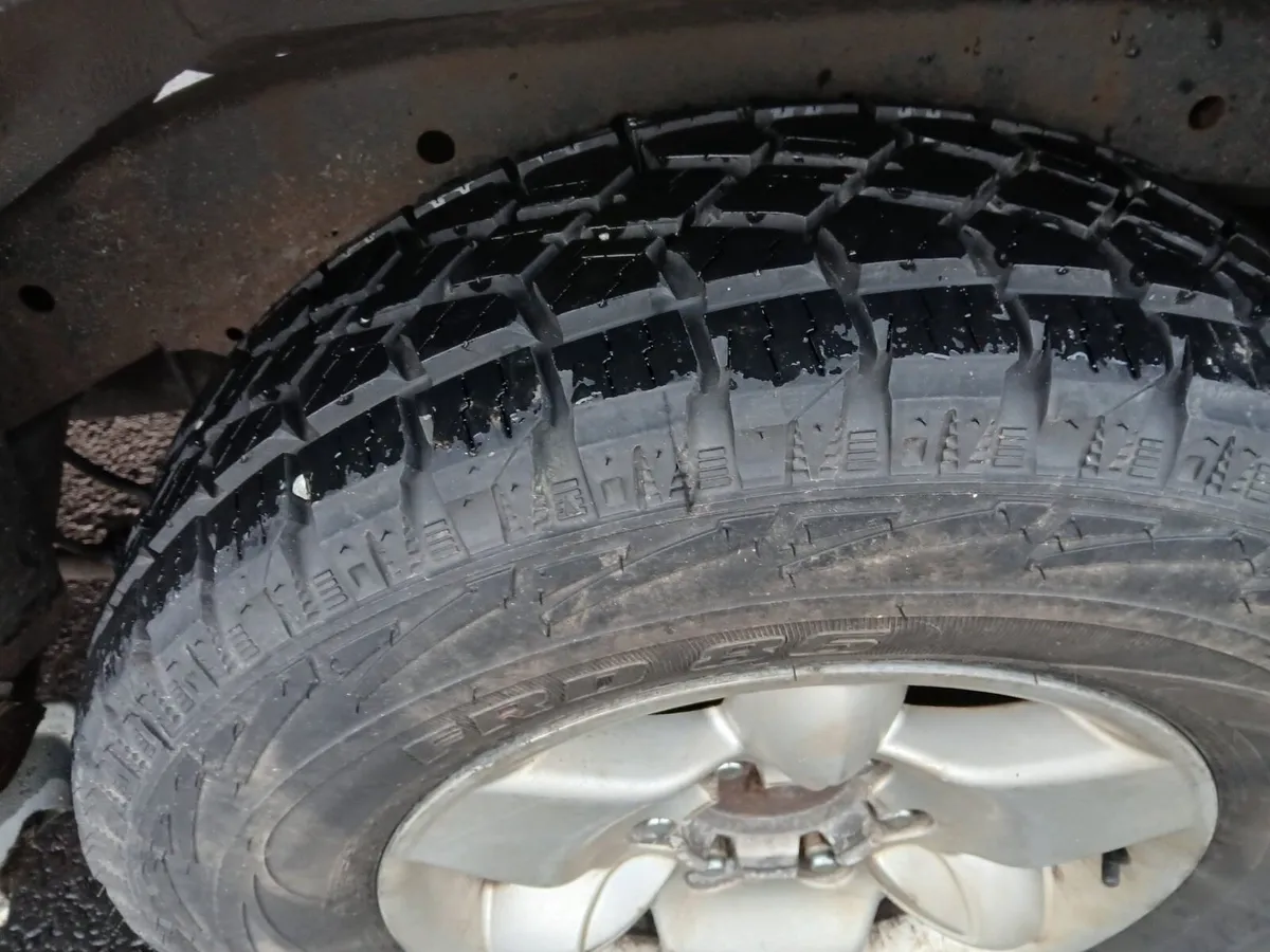 Nissan terrano - Image 4