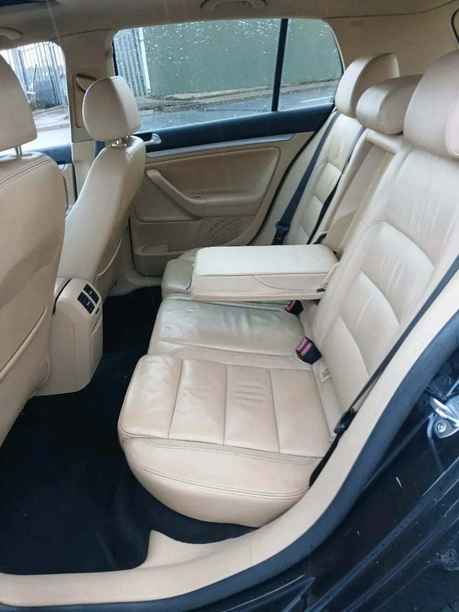SUNROOF NEW NCT FULL LEATHER VERY LOW KMS - Image 3