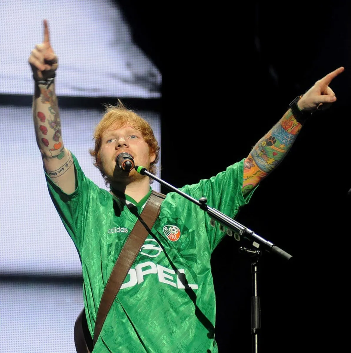 Ed sheeran .