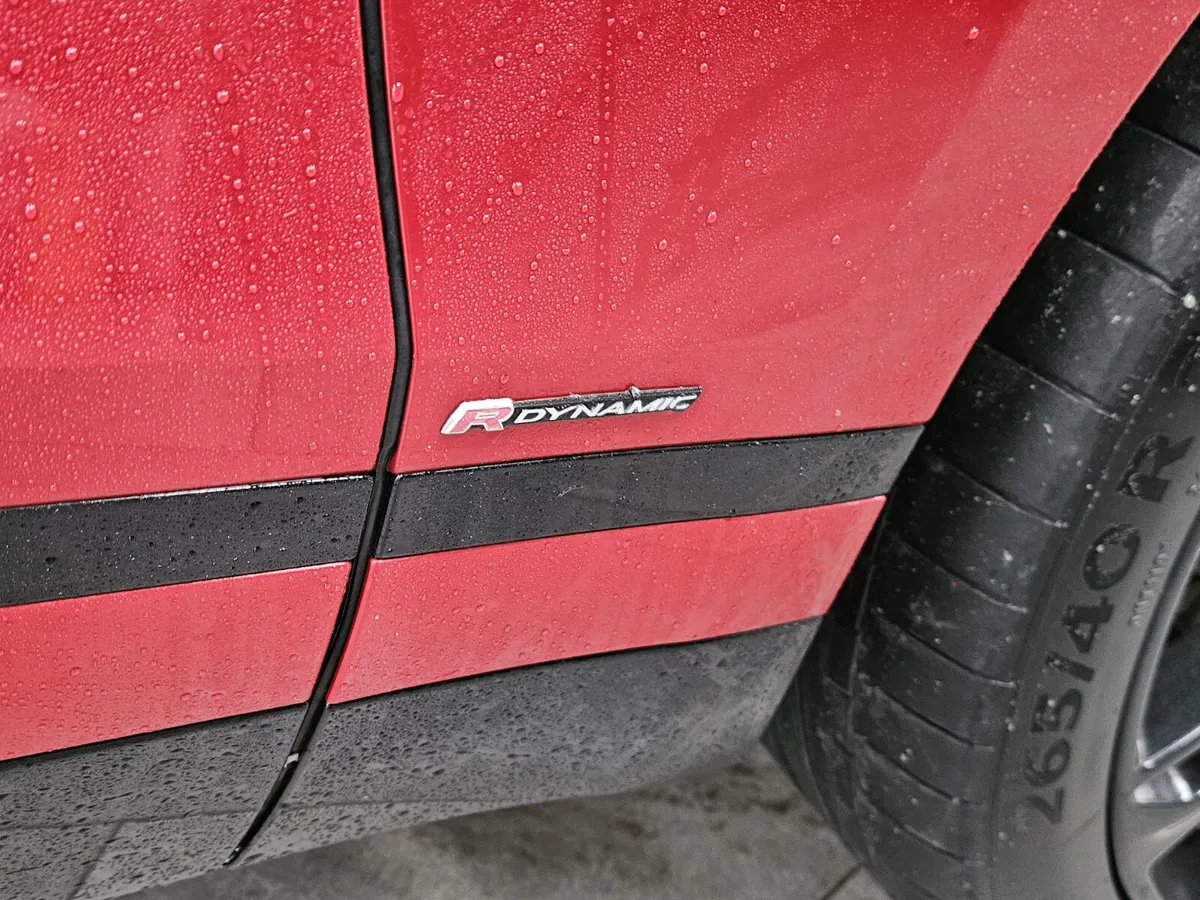 201 LAND ROVER RANGE ROVER VELAR  HSE - Image 3