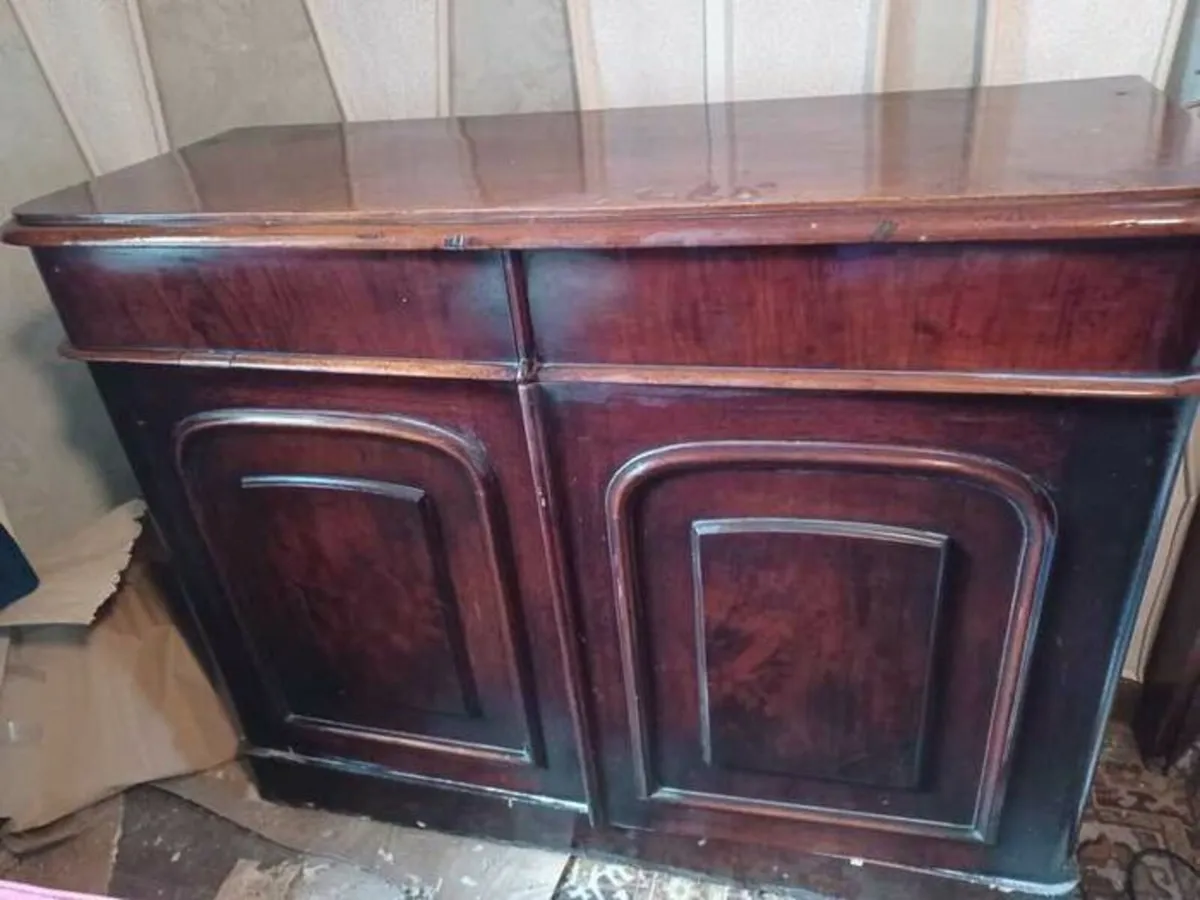 Sideboard cupboard - Image 1