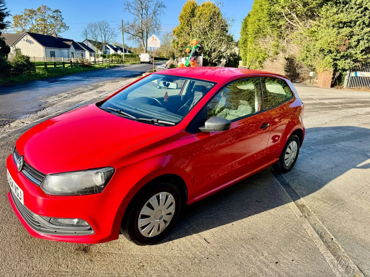 2015 Volkswagen Polo - Image 3