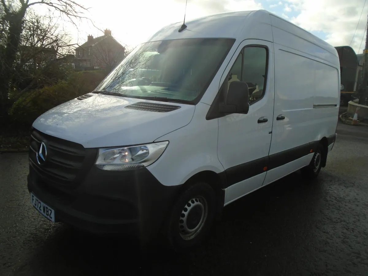2023 Mercedes-Benz Sprinter 317CDI MWB HR 170HP. - Image 3