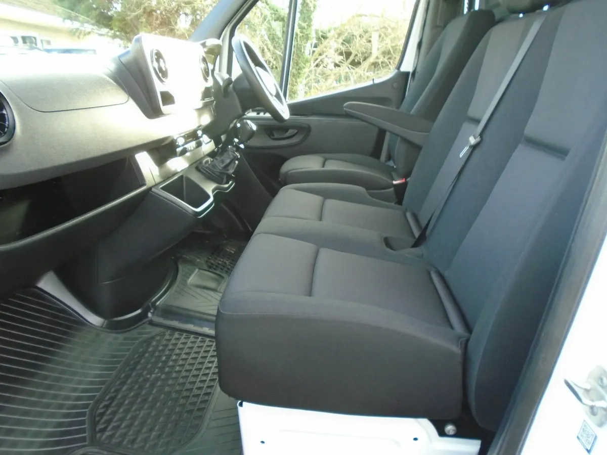 2023 Mercedes-Benz Sprinter 317CDI MWB HR 170HP. - Image 4