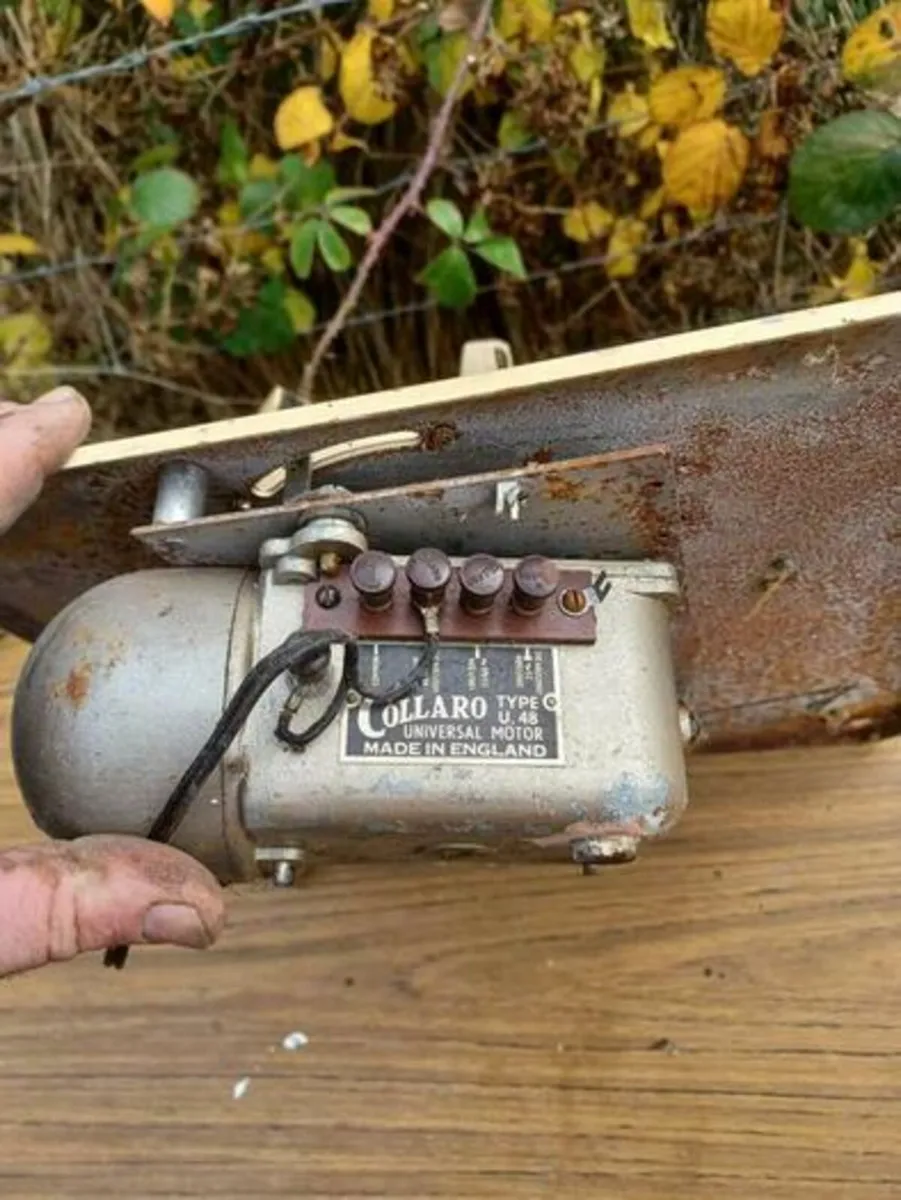 Turn table for scrap or parts postage cost incl - Image 3