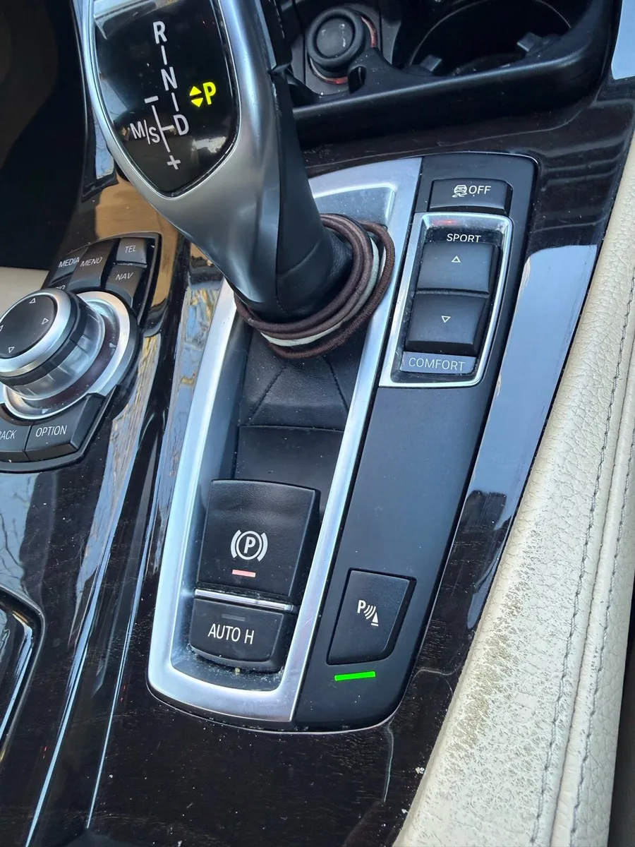 BMW 5 series f10 Low Mileage example M Sport - Image 4