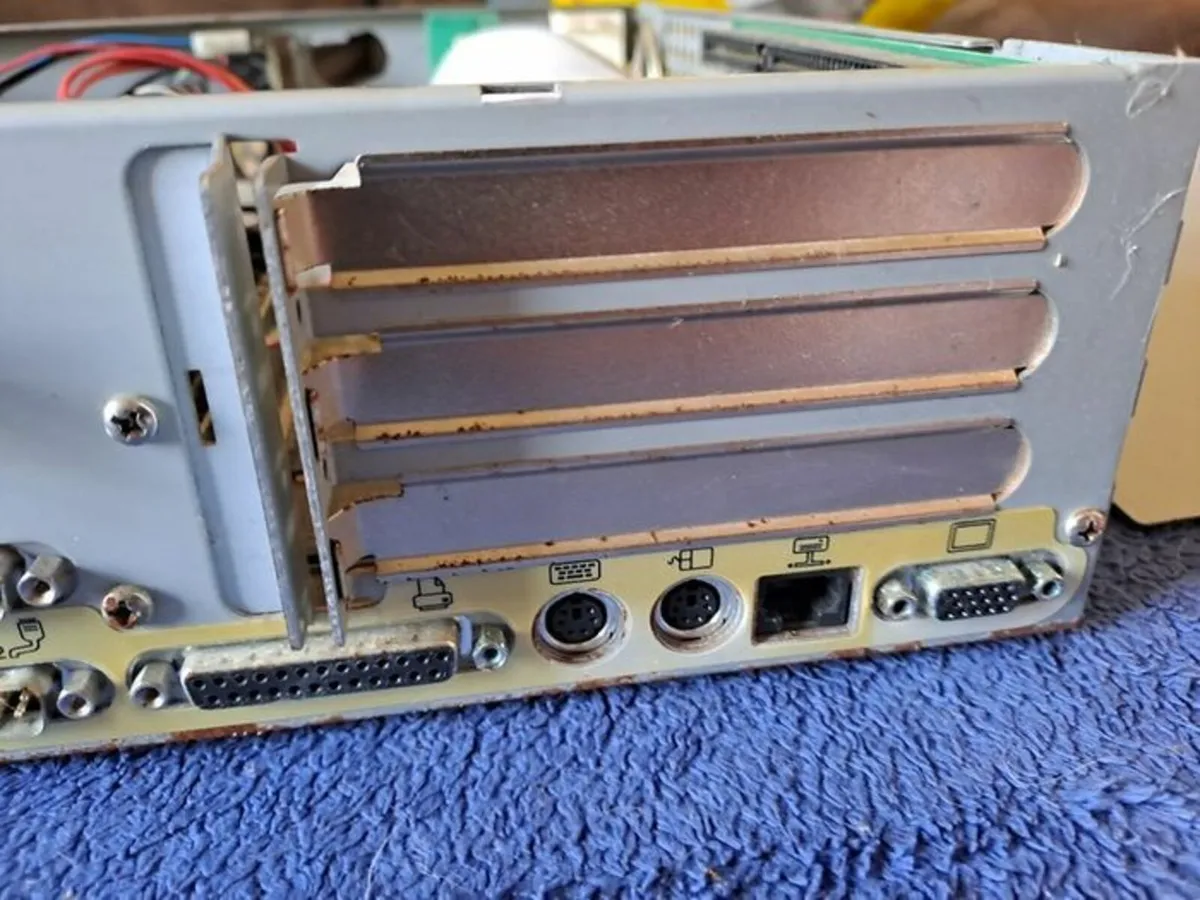 Vintage Tulip Vision Line computer - Image 3