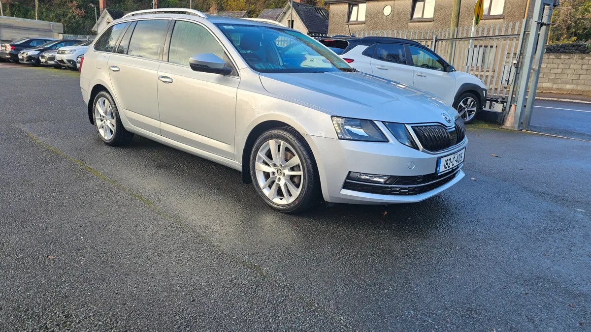 Skoda Octavia 2018 ESTATE 1.5TSI STYLE - Image 2