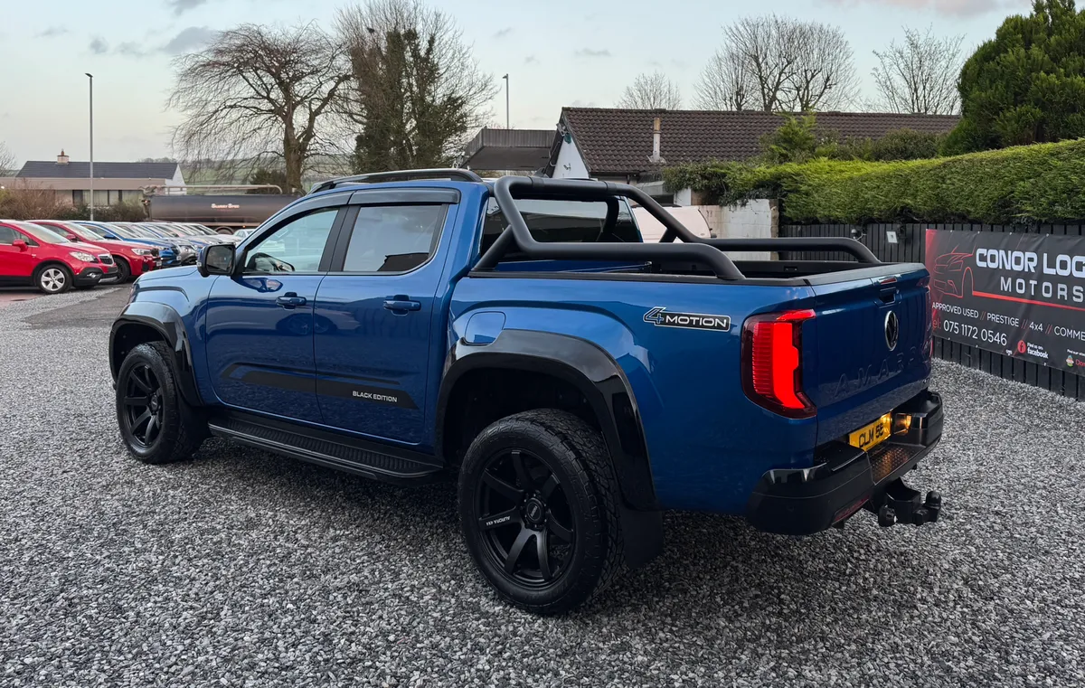 2023 232 Volkswagen Amarok Black Edition Auto - Image 2