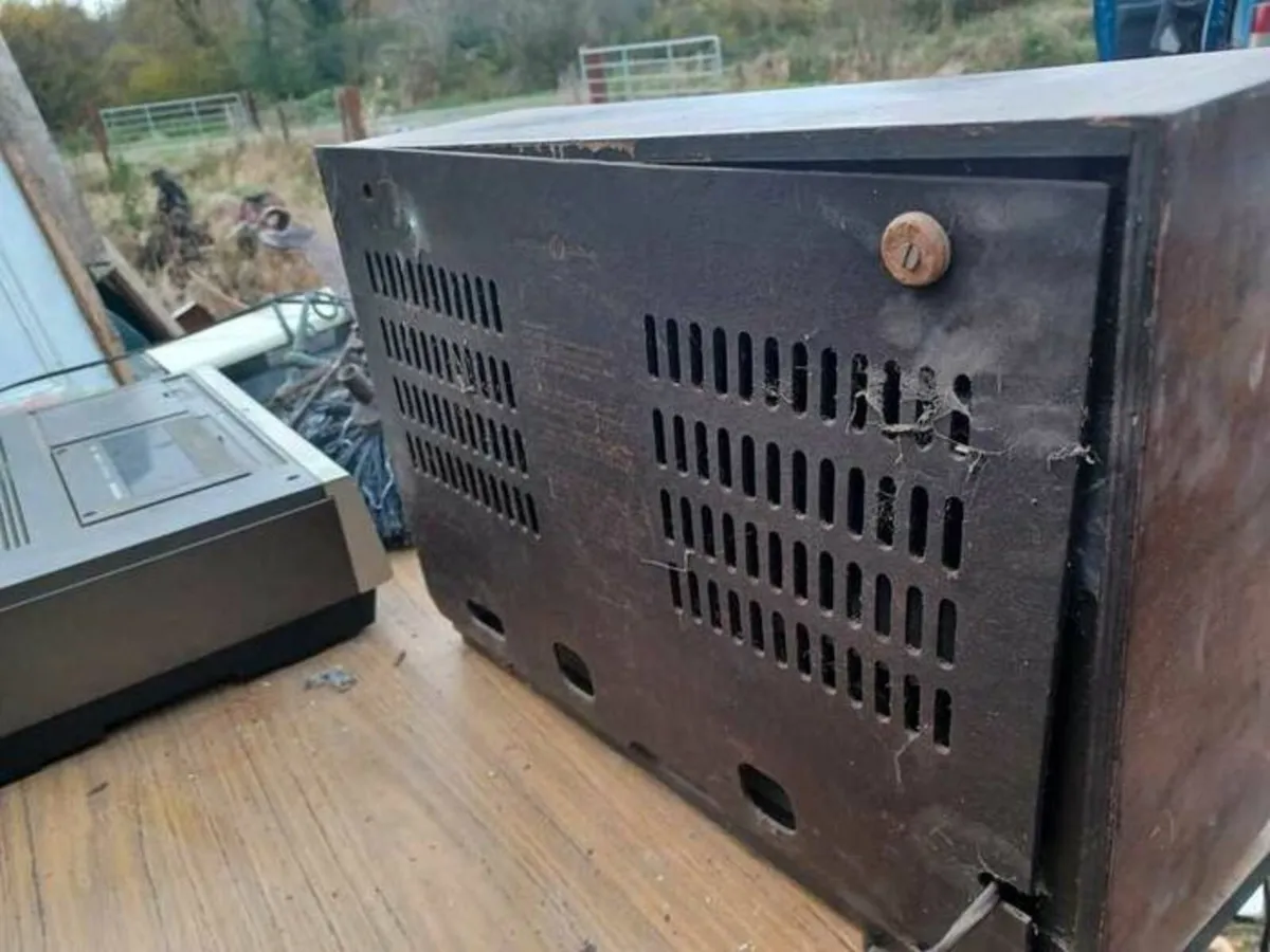 Vintage valve radios - Image 4