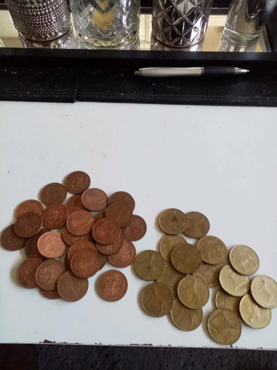 Bag of Old Irish Coins - Image 3
