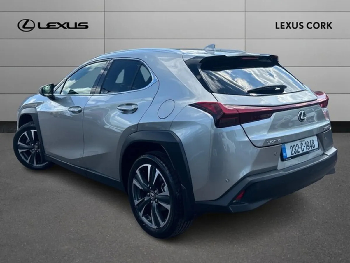 Lexus UX DYNAMIC - Image 3