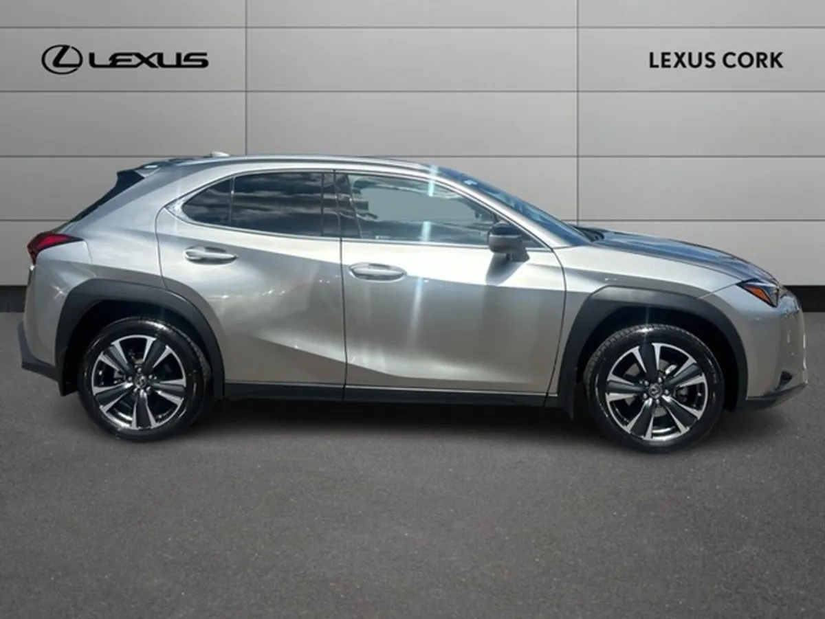 Lexus UX DYNAMIC - Image 4