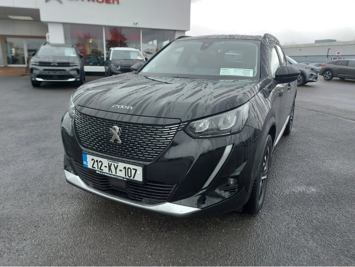 Peugeot 2008 ALLURE 1.2 100 4DR PACK - Image 2