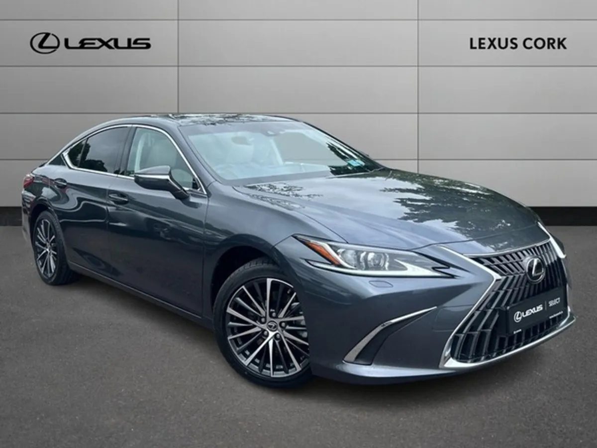 Lexus ES ES300h Dynamic - Image 1