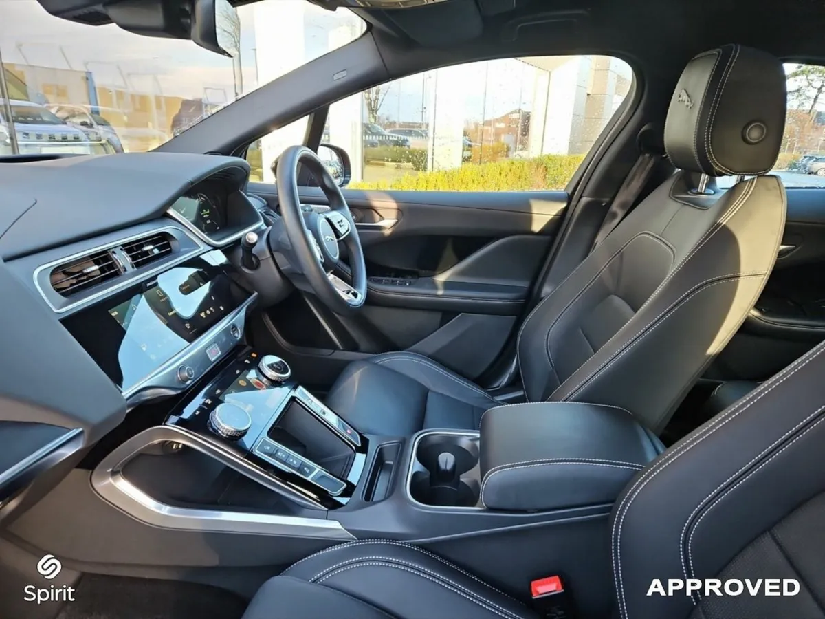 Jaguar I-Pace EV400 Auto R-Dynamic SE - Image 4
