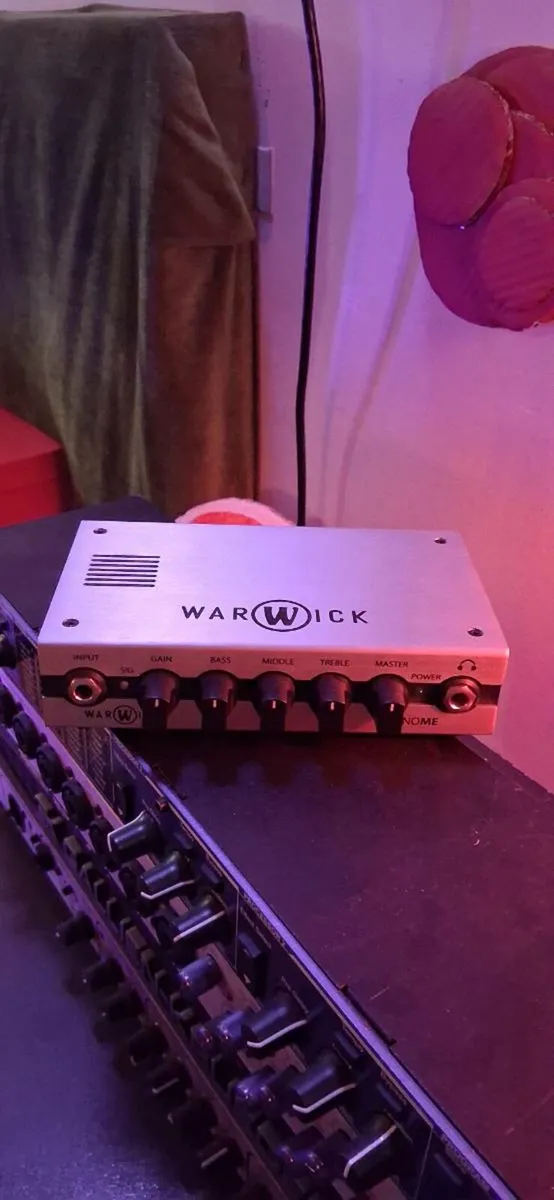 Warwick Gnome 200W Pocket Bass Amp Head - Image 1
