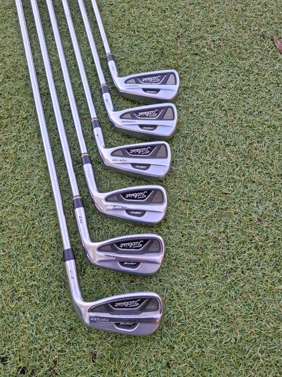 Titleist Ap1 irons - Image 1