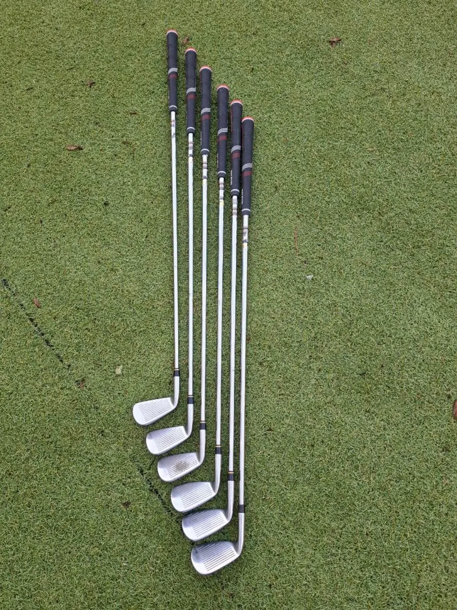 Titleist Ap1 irons - Image 3