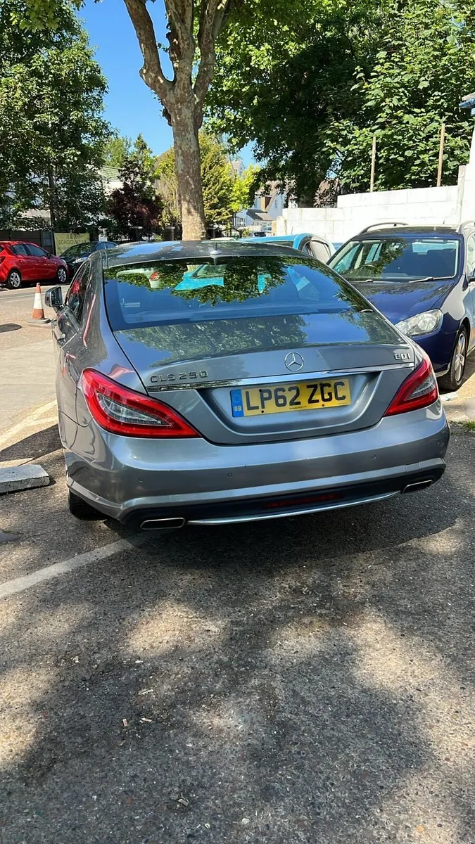 Mercedes Benz - Image 3