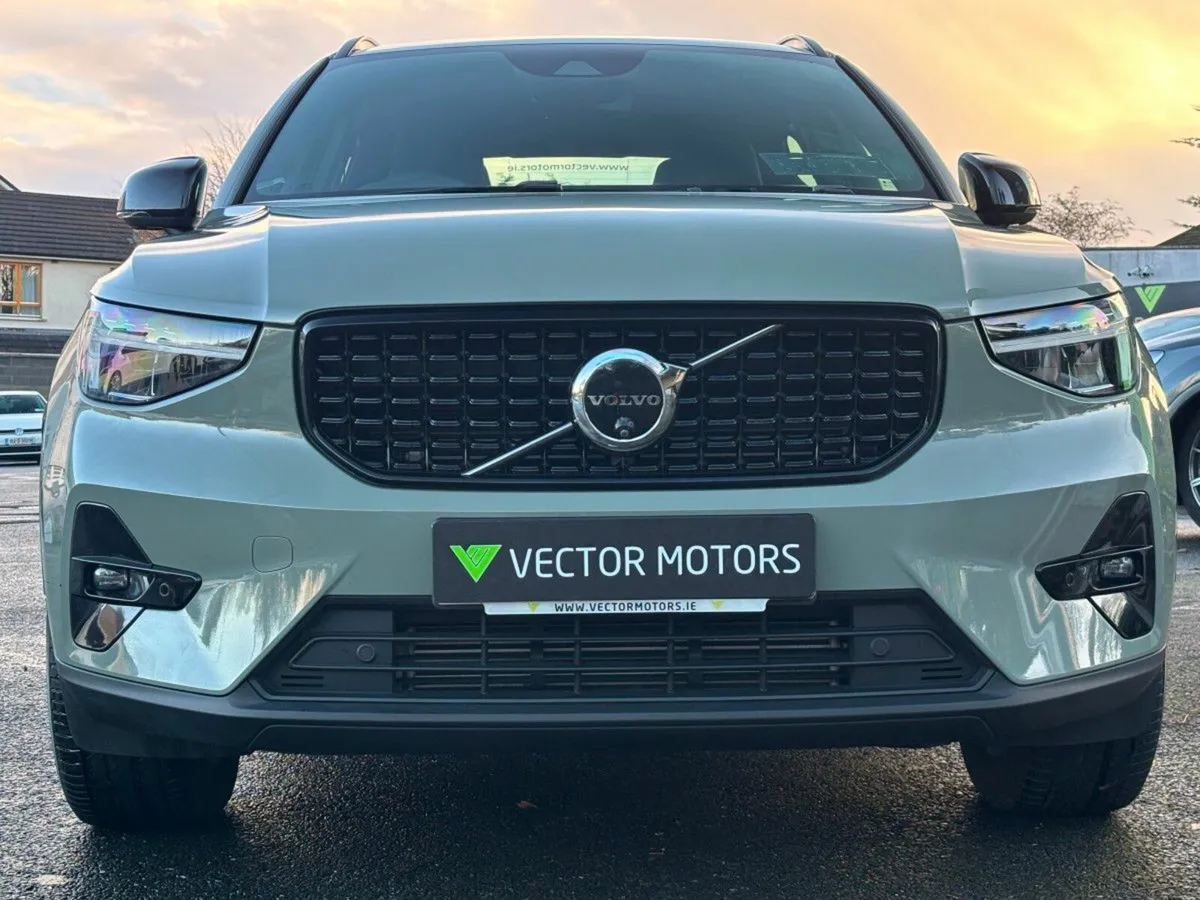 Volvo XC40 T4 RECHARGE PLUS - Image 3