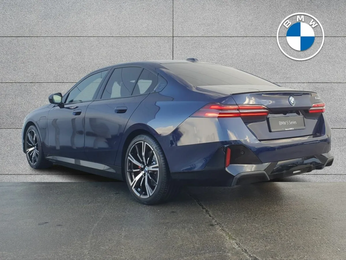 BMW 5-Series 530e M Sport Pro - Image 3