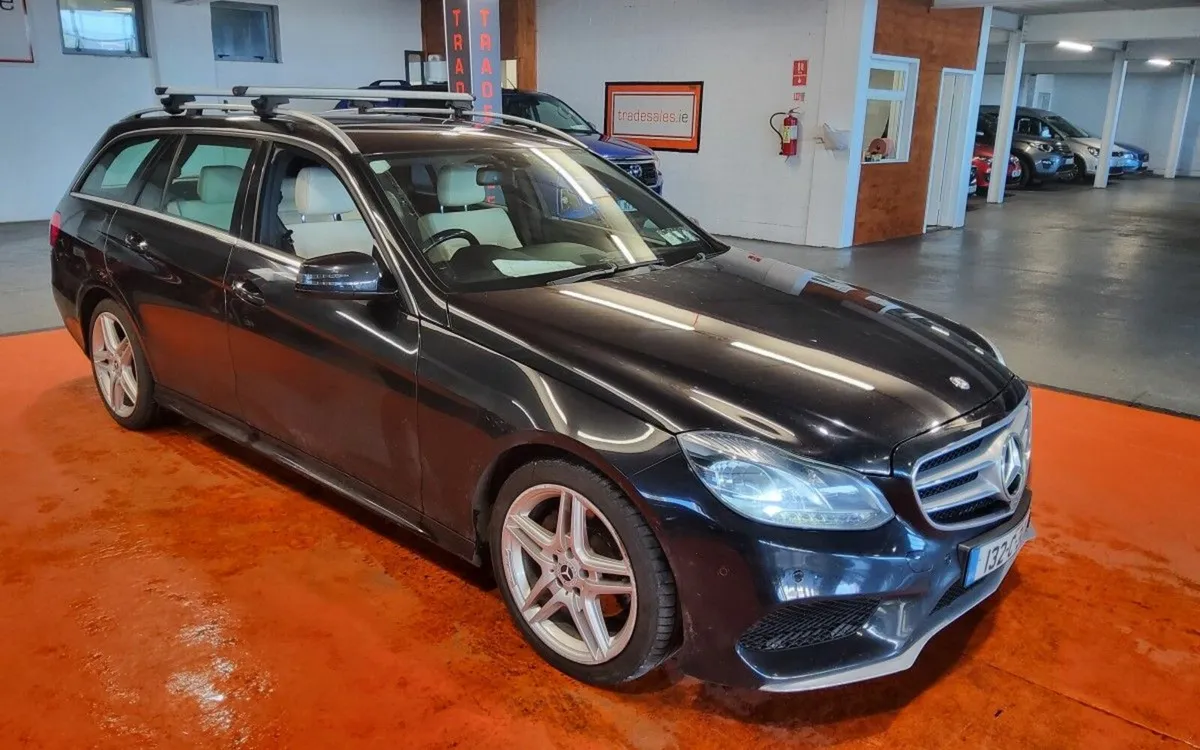 Mercedes-Benz E-Class E220 CDI BE SPORT 7 STS 5DR - Image 1