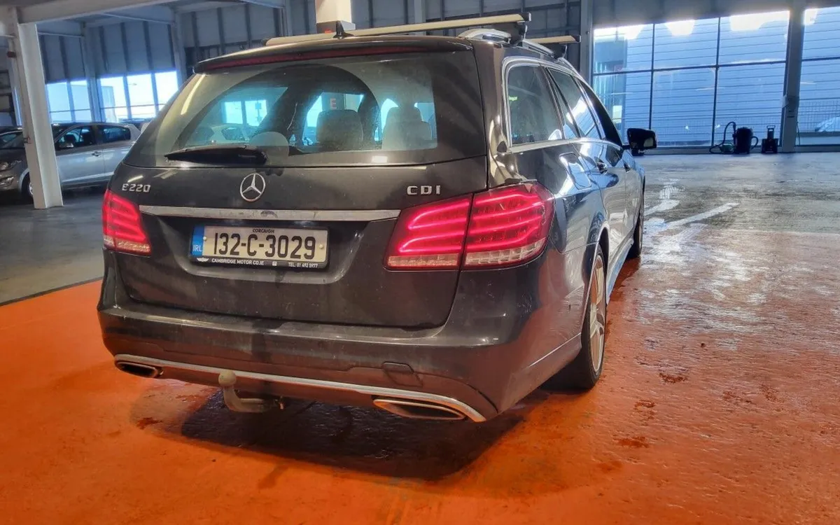 Mercedes-Benz E-Class E220 CDI BE SPORT 7 STS 5DR - Image 4