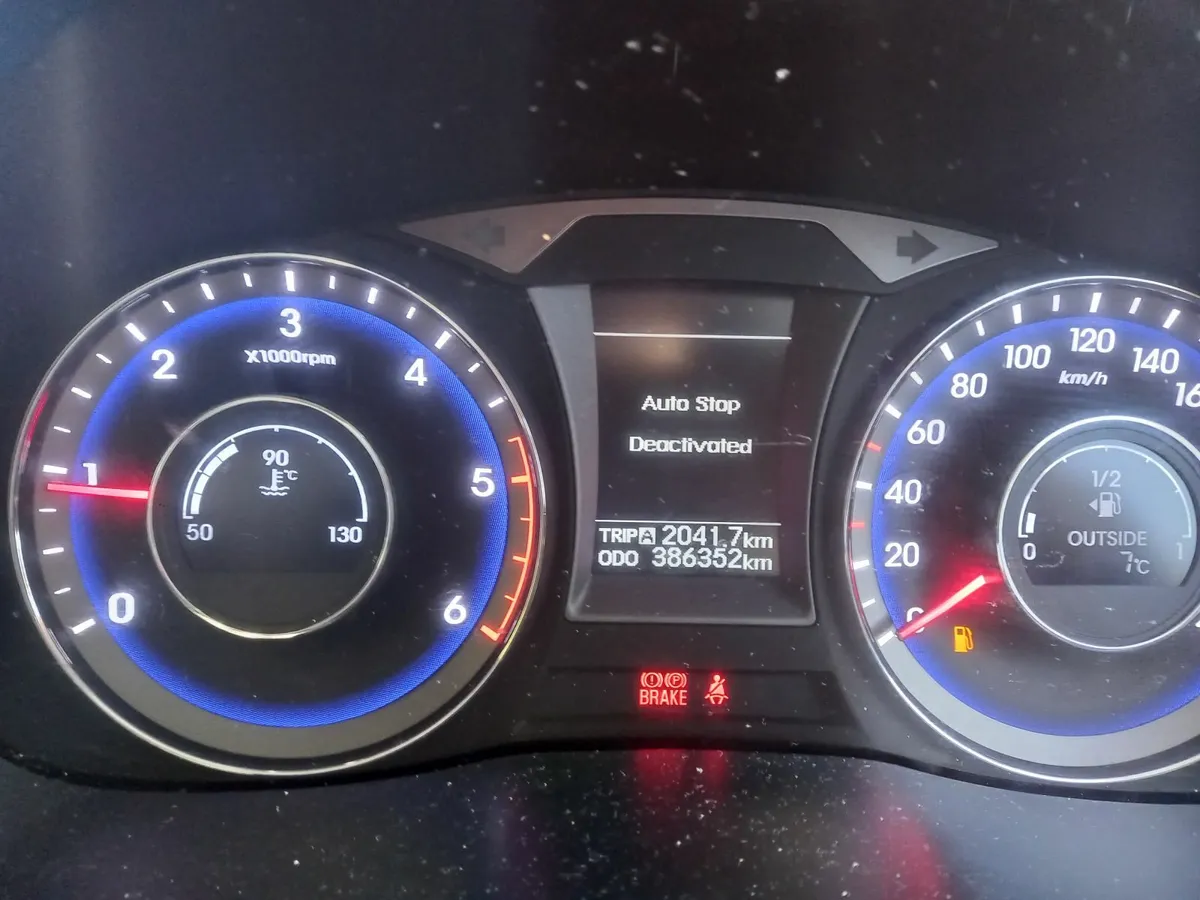 Hyundai i40 for parts - Image 4