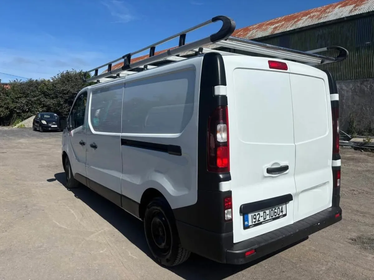 Renault Trafic 2019 - Image 2
