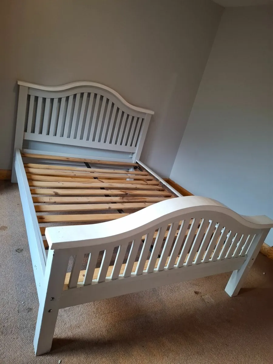 Solid wood double bed frame - Image 1