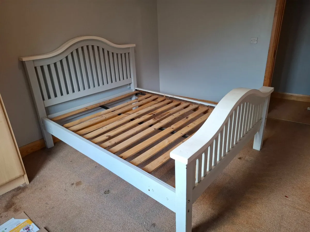 Solid wood double bed frame - Image 2