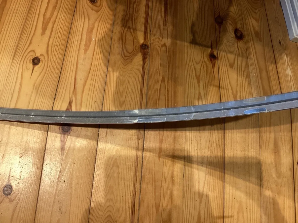 Wall mirror circular brand new - Image 3