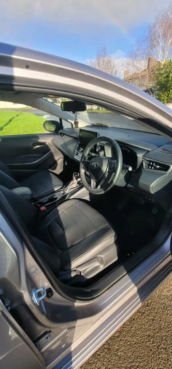 Toyota Corolla - Image 2