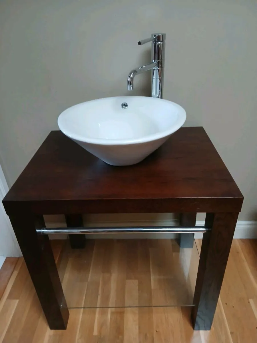 Bathroom sink and unit - Image 1