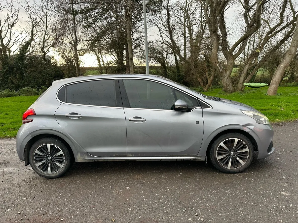 Peugeot 208 2019 - Image 2