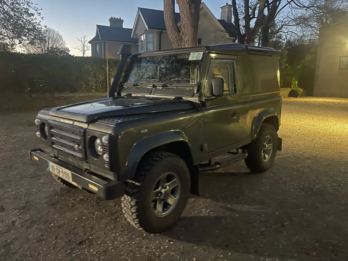 2005 Landrover Defender 90 - Image 1