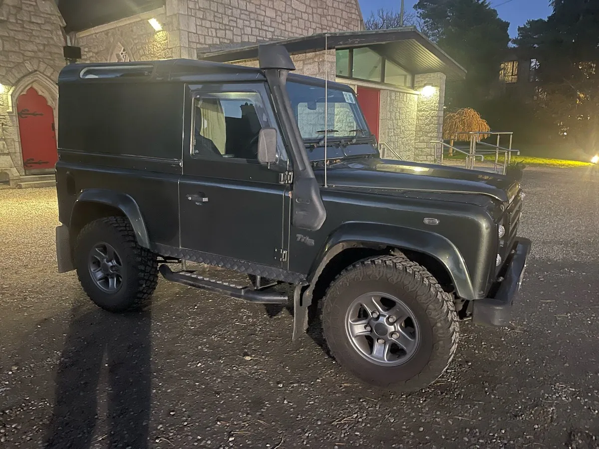 2005 Landrover Defender 90 - Image 2