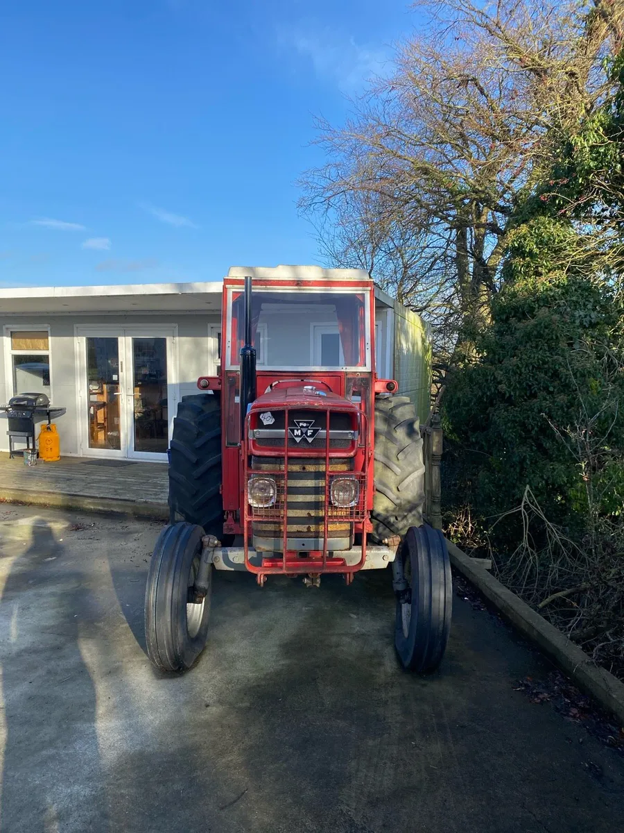 Massey 165 - Image 1